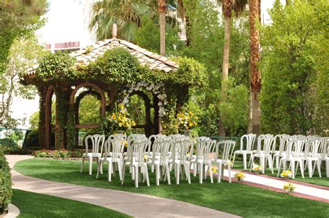 outdoor gazebo las vegas.